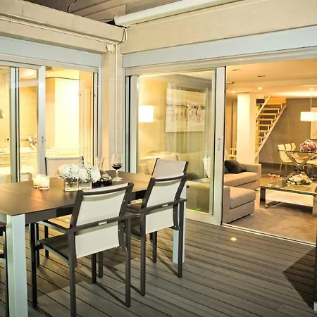 Luxury Penthouse In The Center Of Apartment *