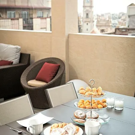 Luxury Penthouse In The Center Of *
